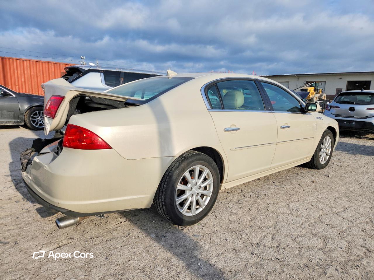 Buick Lucerne 2011
