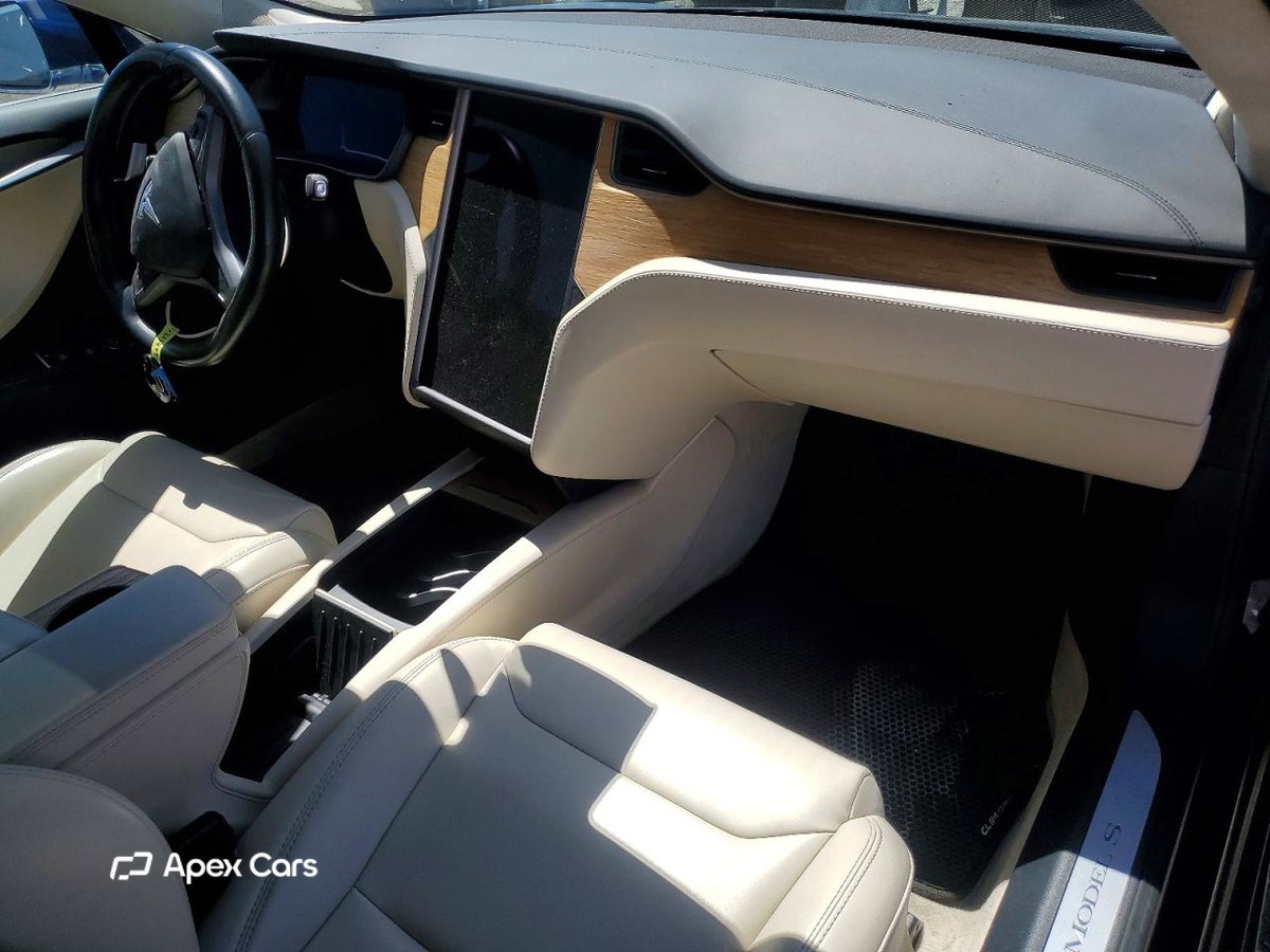 Tesla Model S 2018