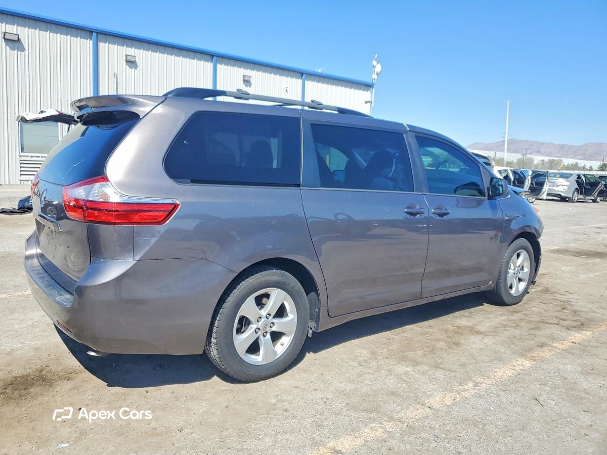 Toyota Sienna 2015