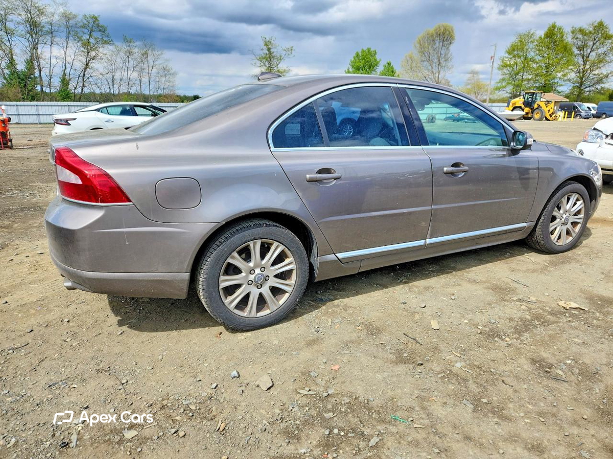 Volvo S80 2011