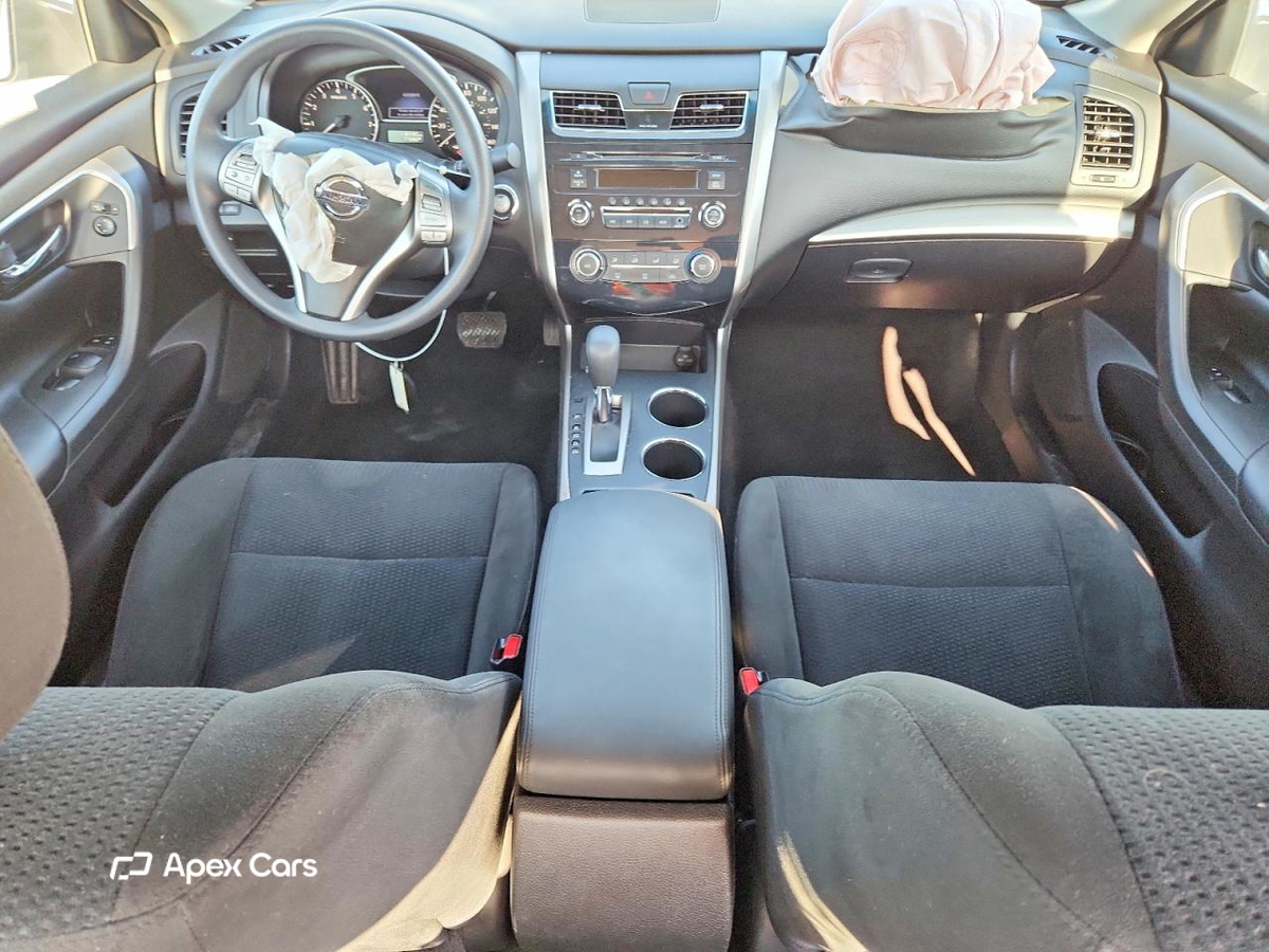 Nissan Altima 2015