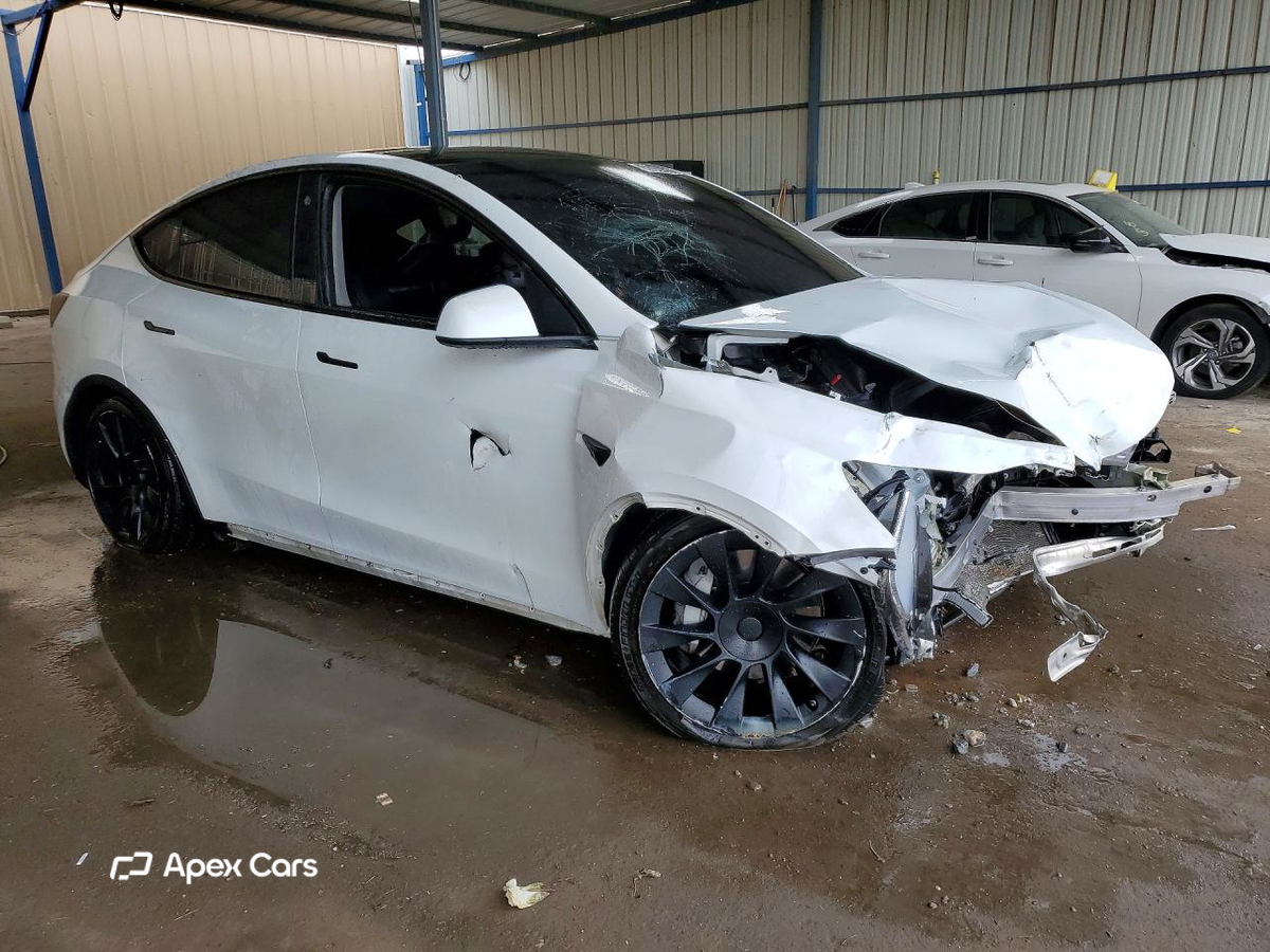 Tesla Model Y 2022