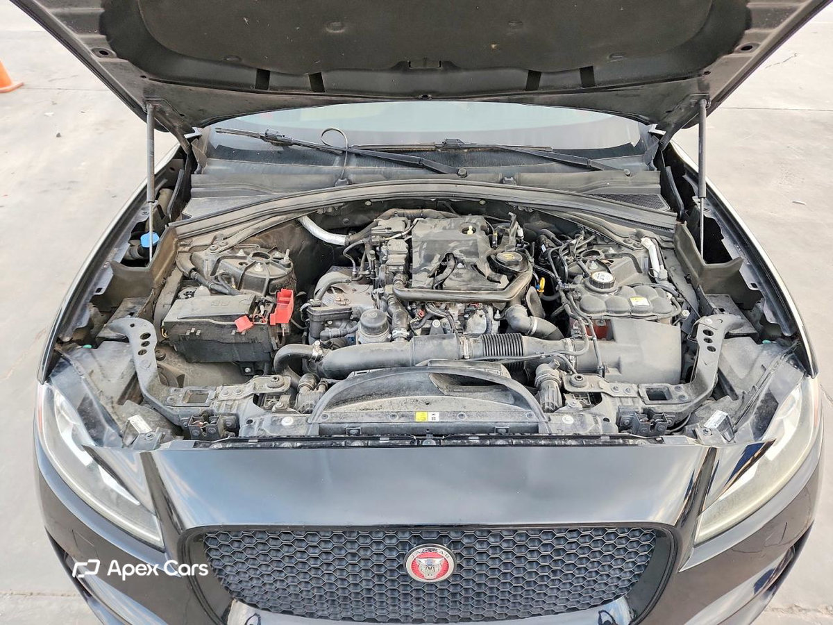 Jaguar F-Pace 2018