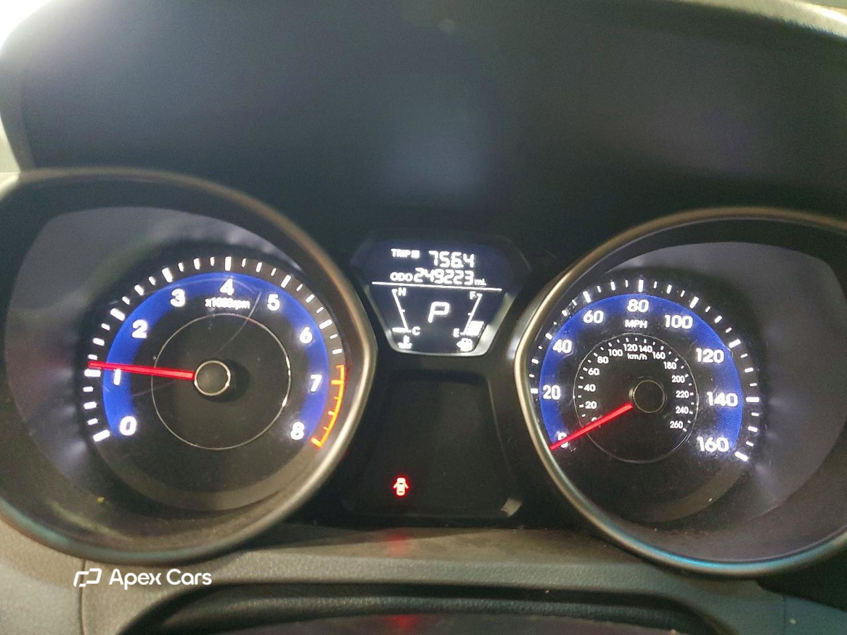 Hyundai Elantra 2013
