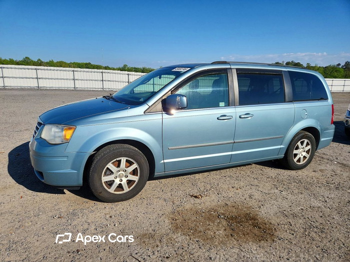 2010 Chrysler Voyager - Image 1 of 5