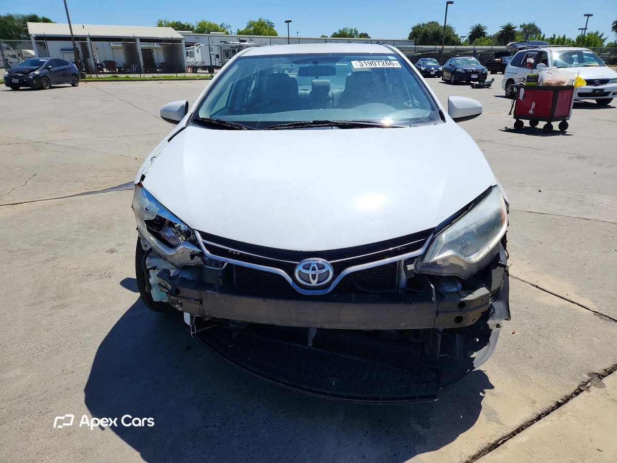 Toyota Corolla 2015