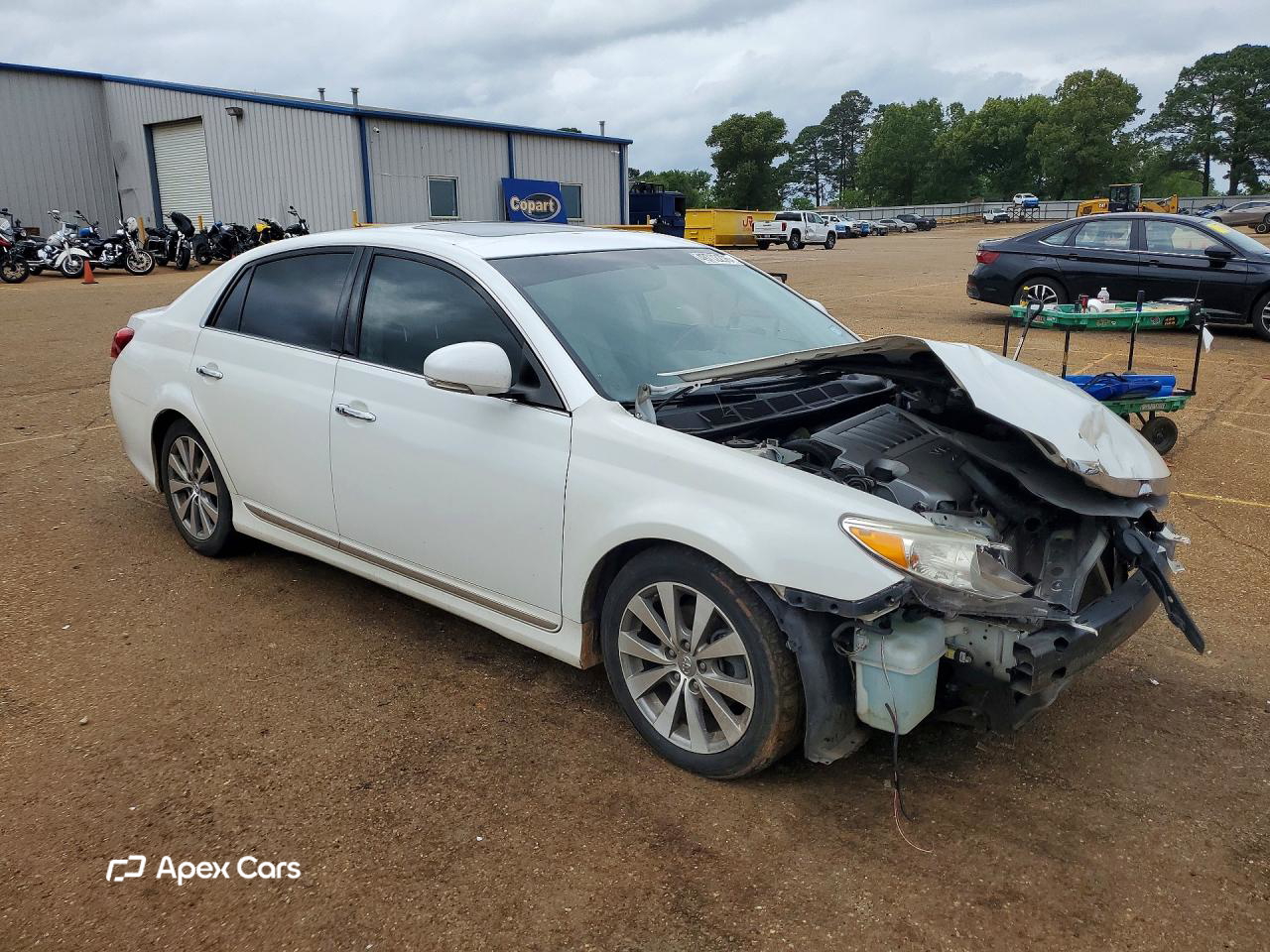 Toyota Avalon 2011