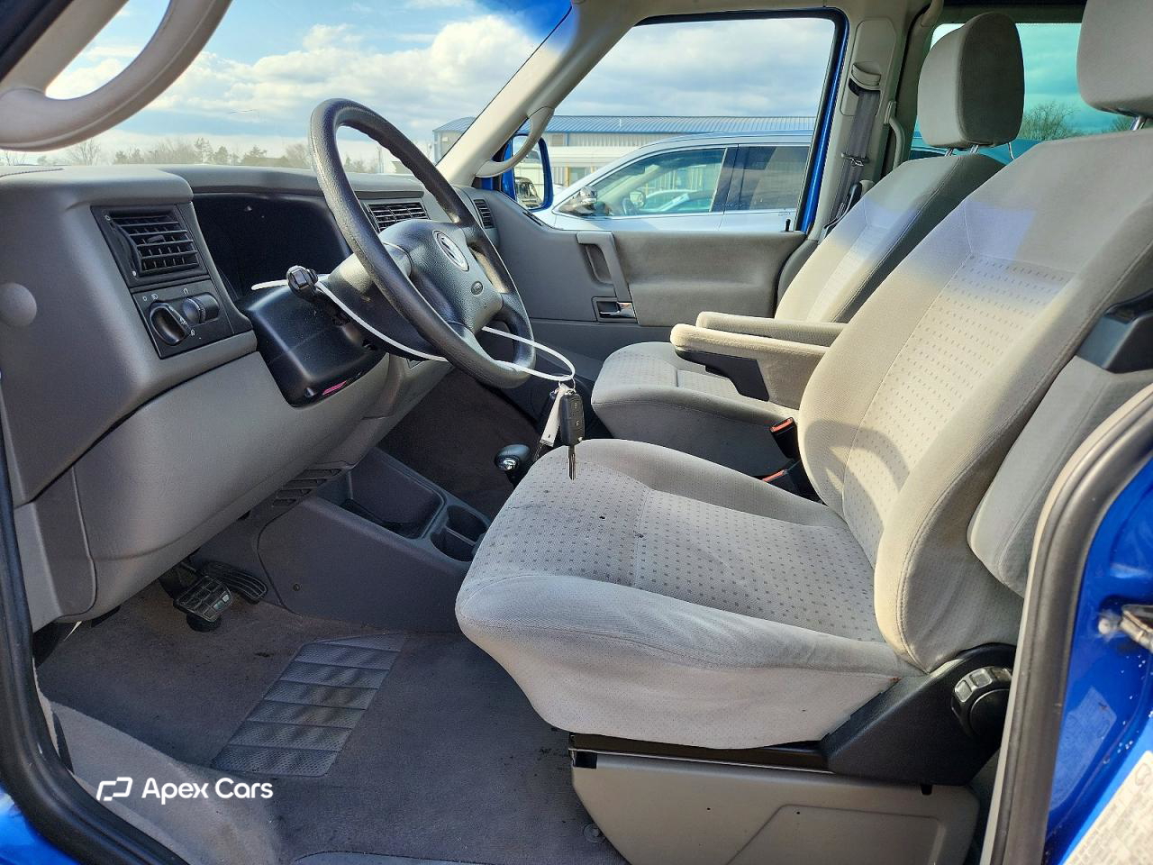 Volkswagen EuroVan 2003