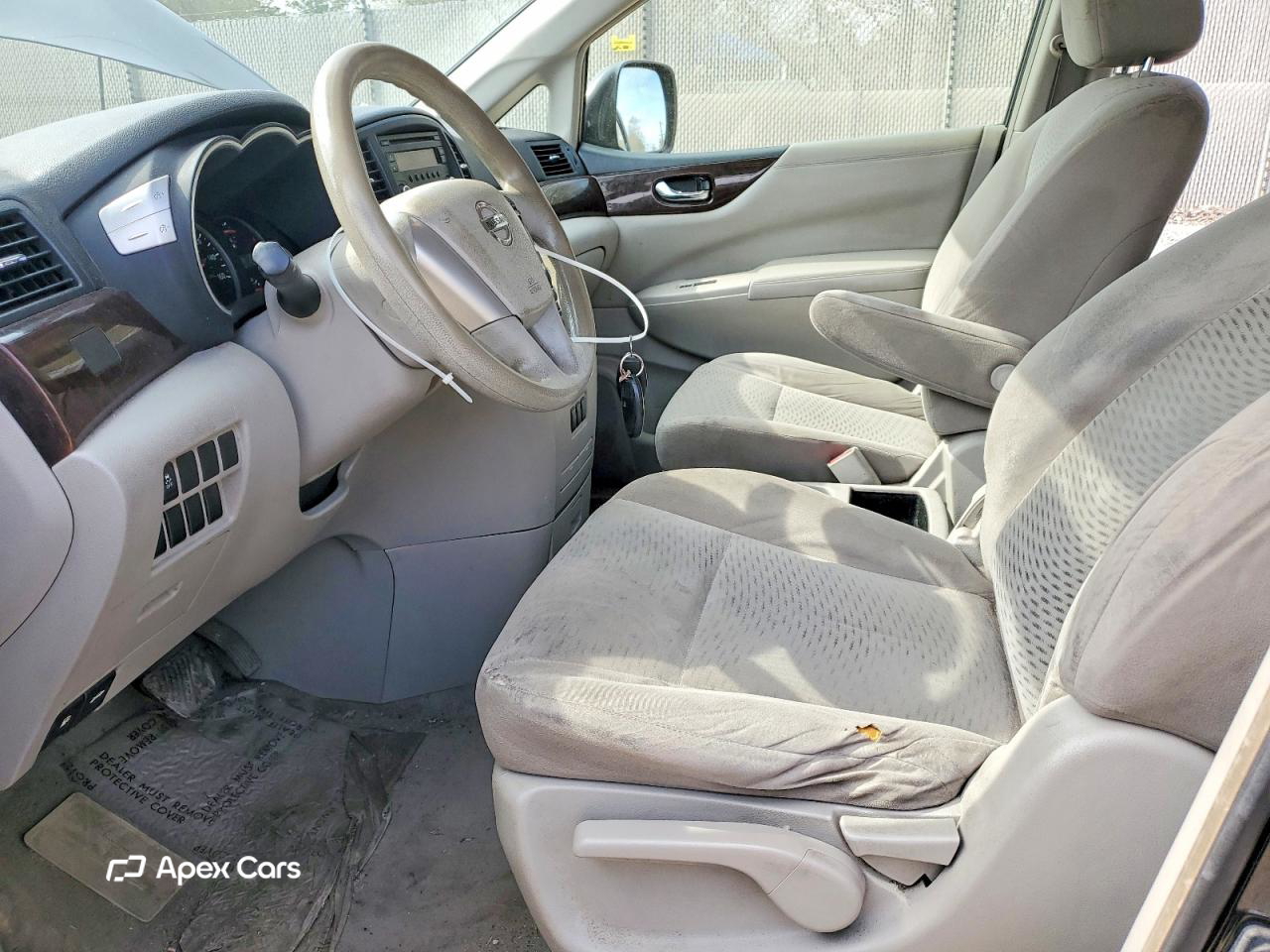 Nissan Quest 2014
