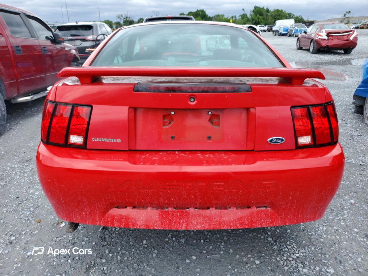 Ford Mustang 2002