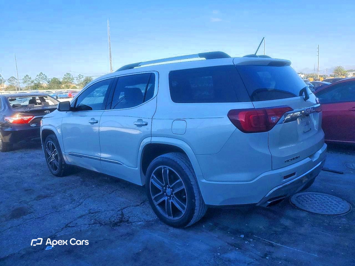 GMC Acadia 2017