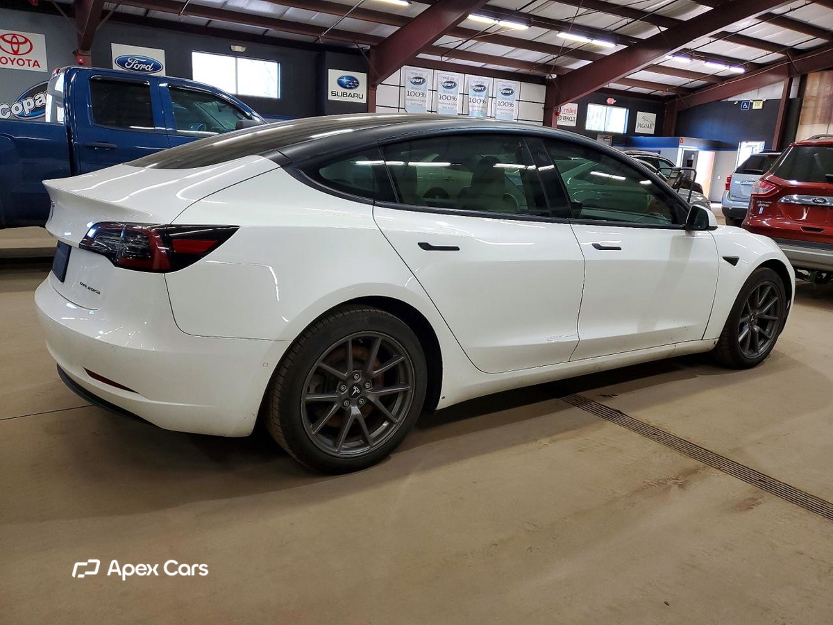 Tesla Model 3 2021