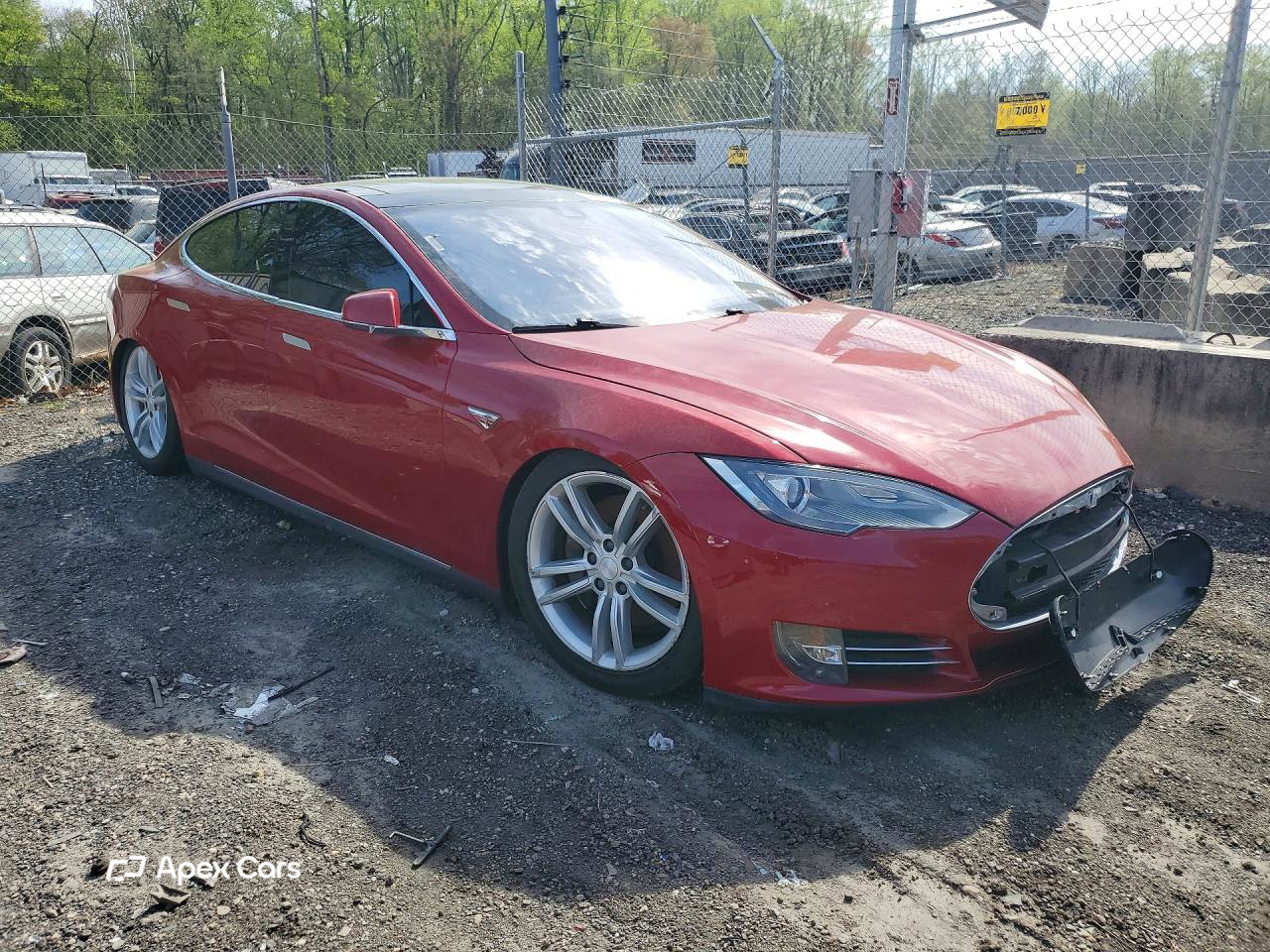 Tesla Model S 2015