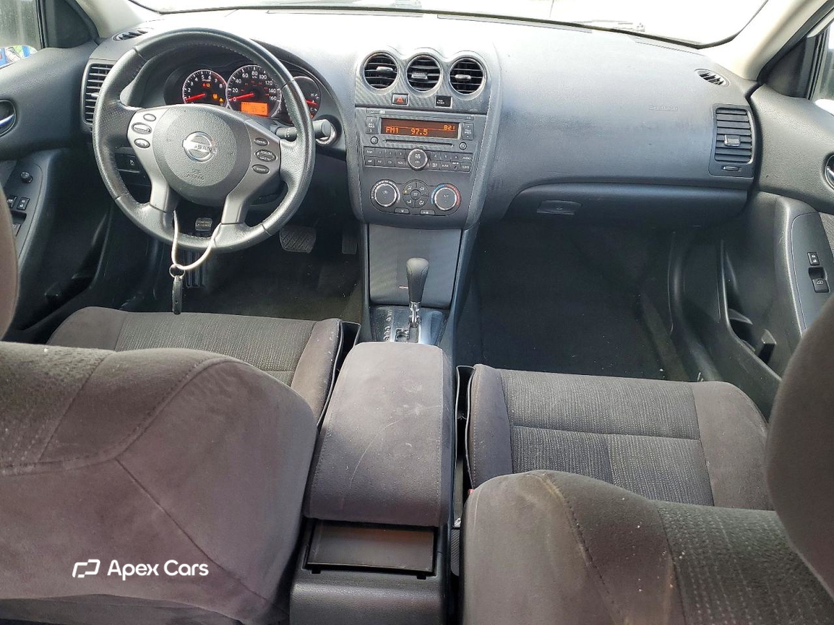 Nissan Altima 2011