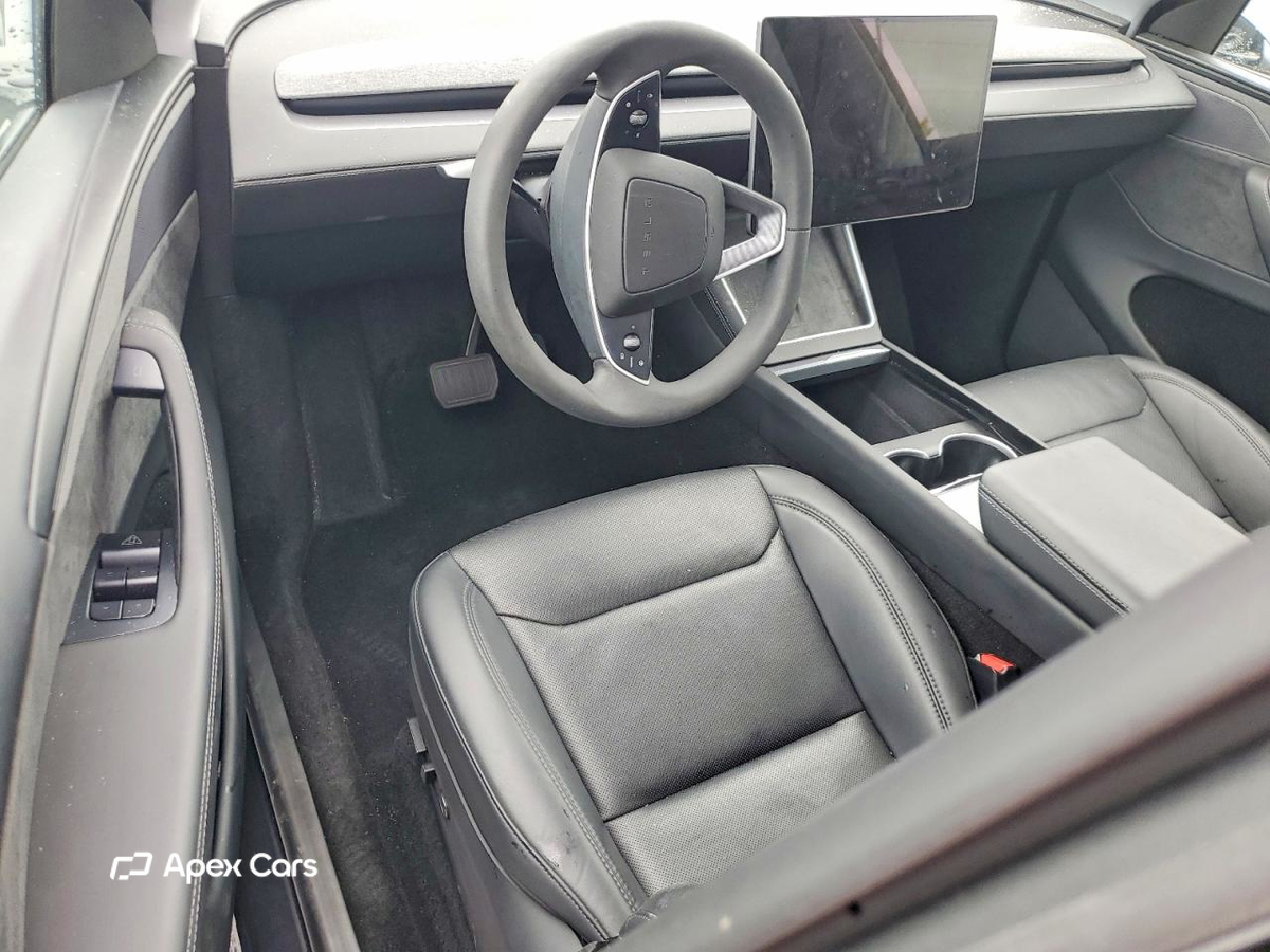 Tesla Model Y 2026