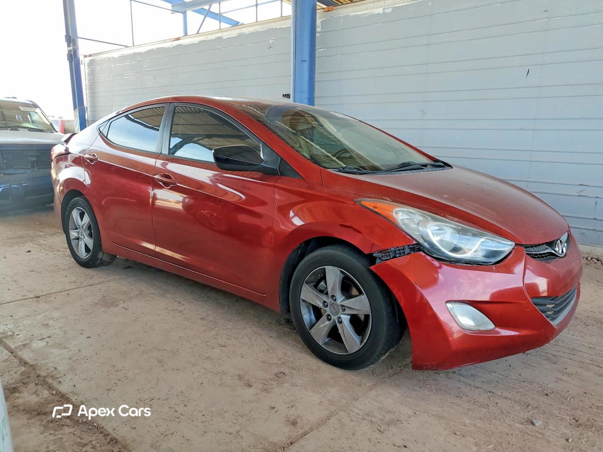 Hyundai Elantra 2012