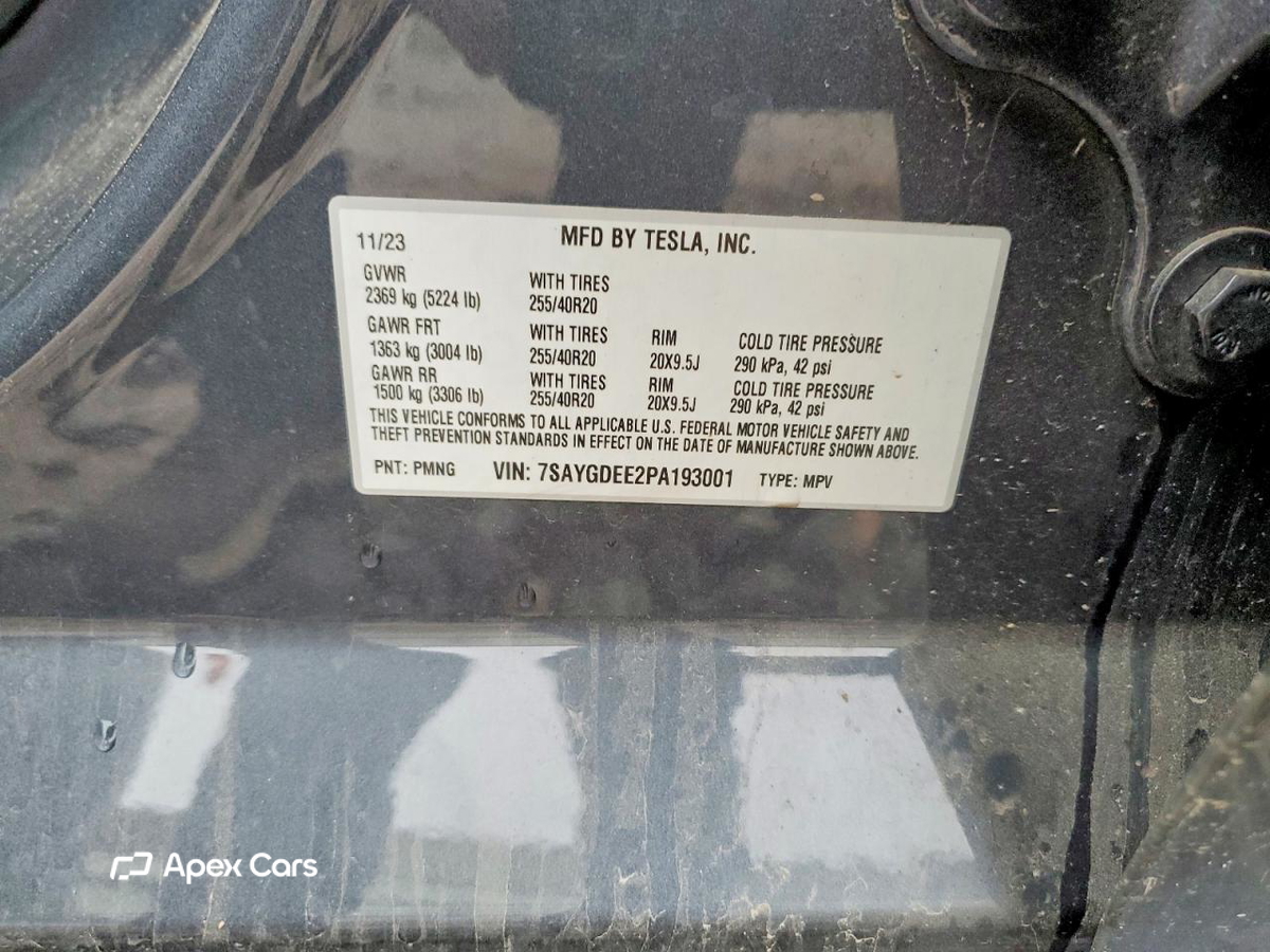 Tesla Model Y 2023