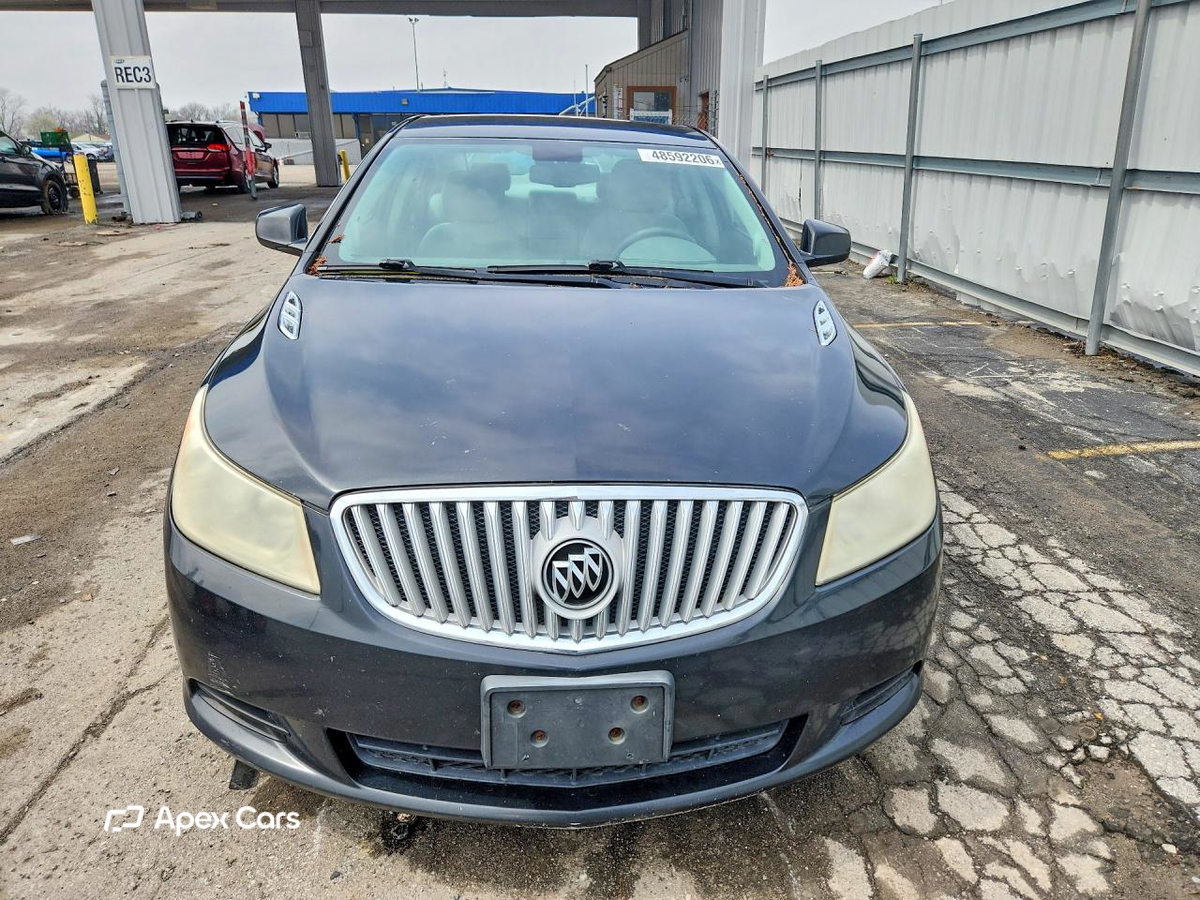 Buick LaCrosse 2011