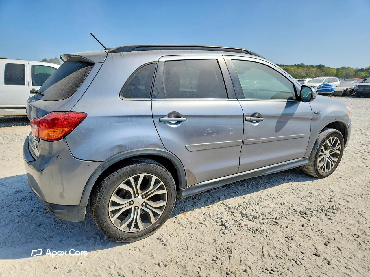 Mitsubishi Outlander 2016