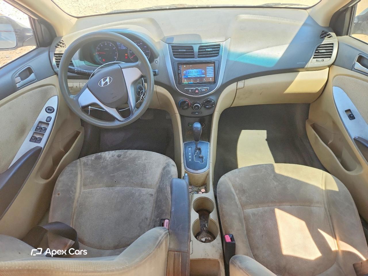 Hyundai Accent 2012