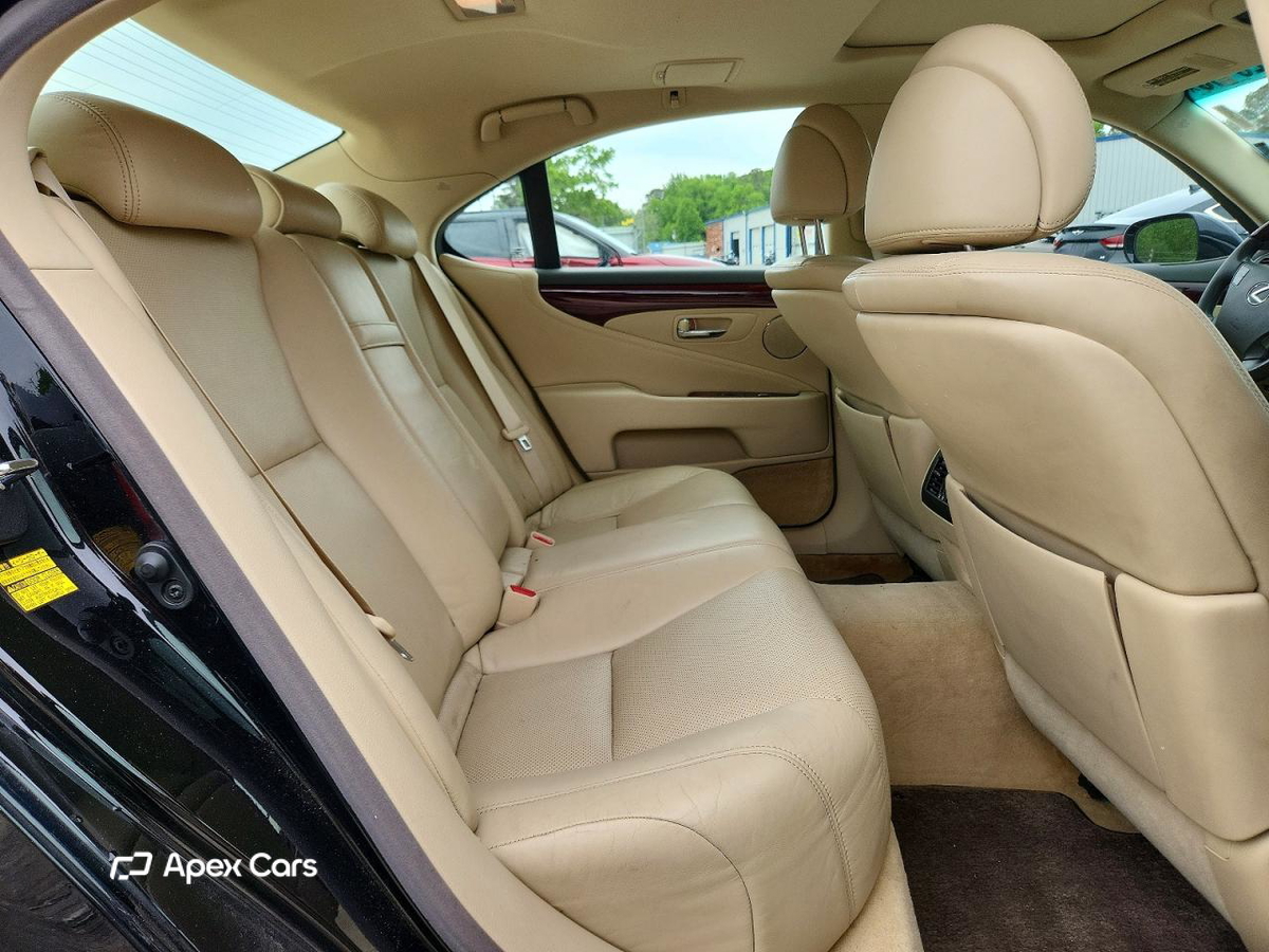 Lexus LS 2012