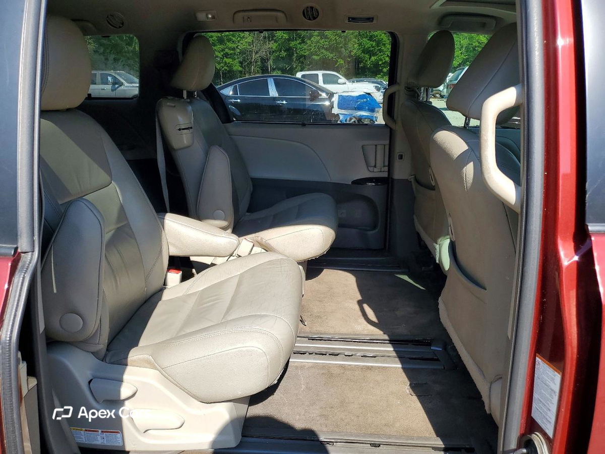Toyota Sienna 2017
