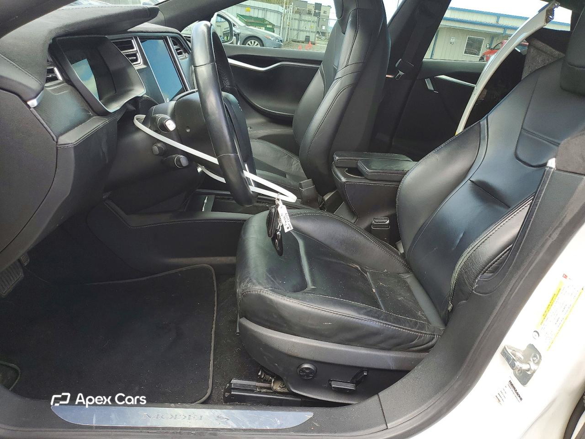 Tesla Model S 2016