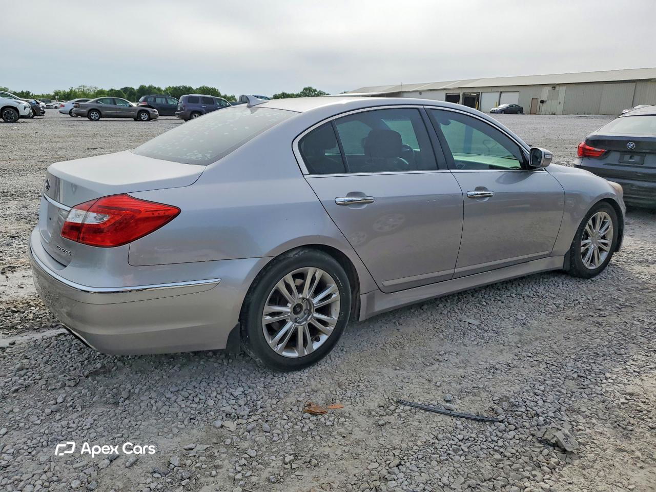 Hyundai Genesis 2012
