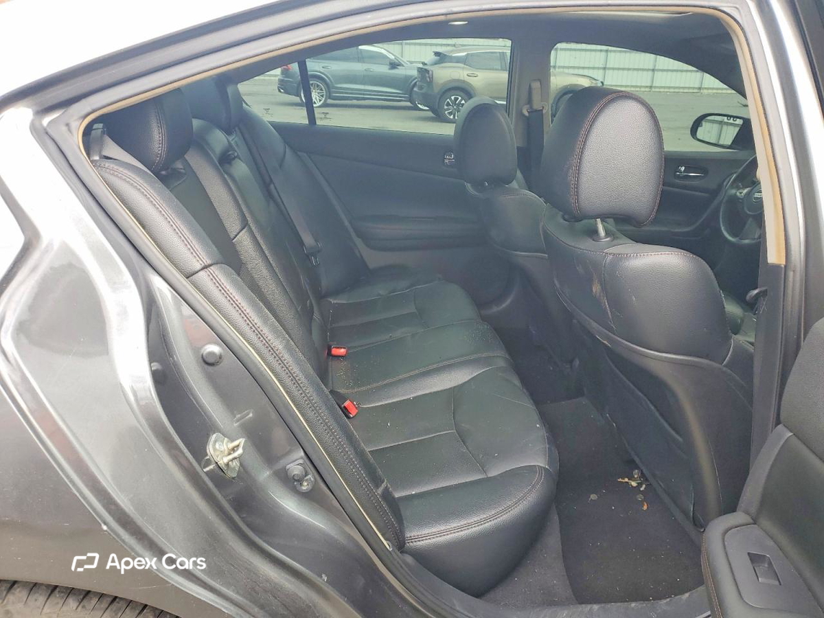 Nissan Maxima 2014
