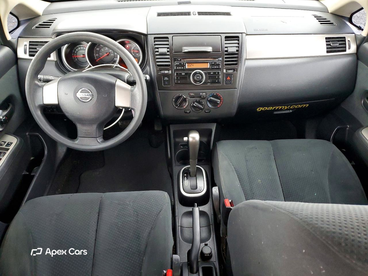 Nissan Versa 2011