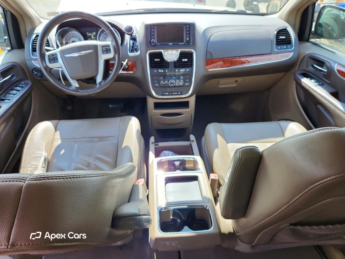 Chrysler Voyager 2013