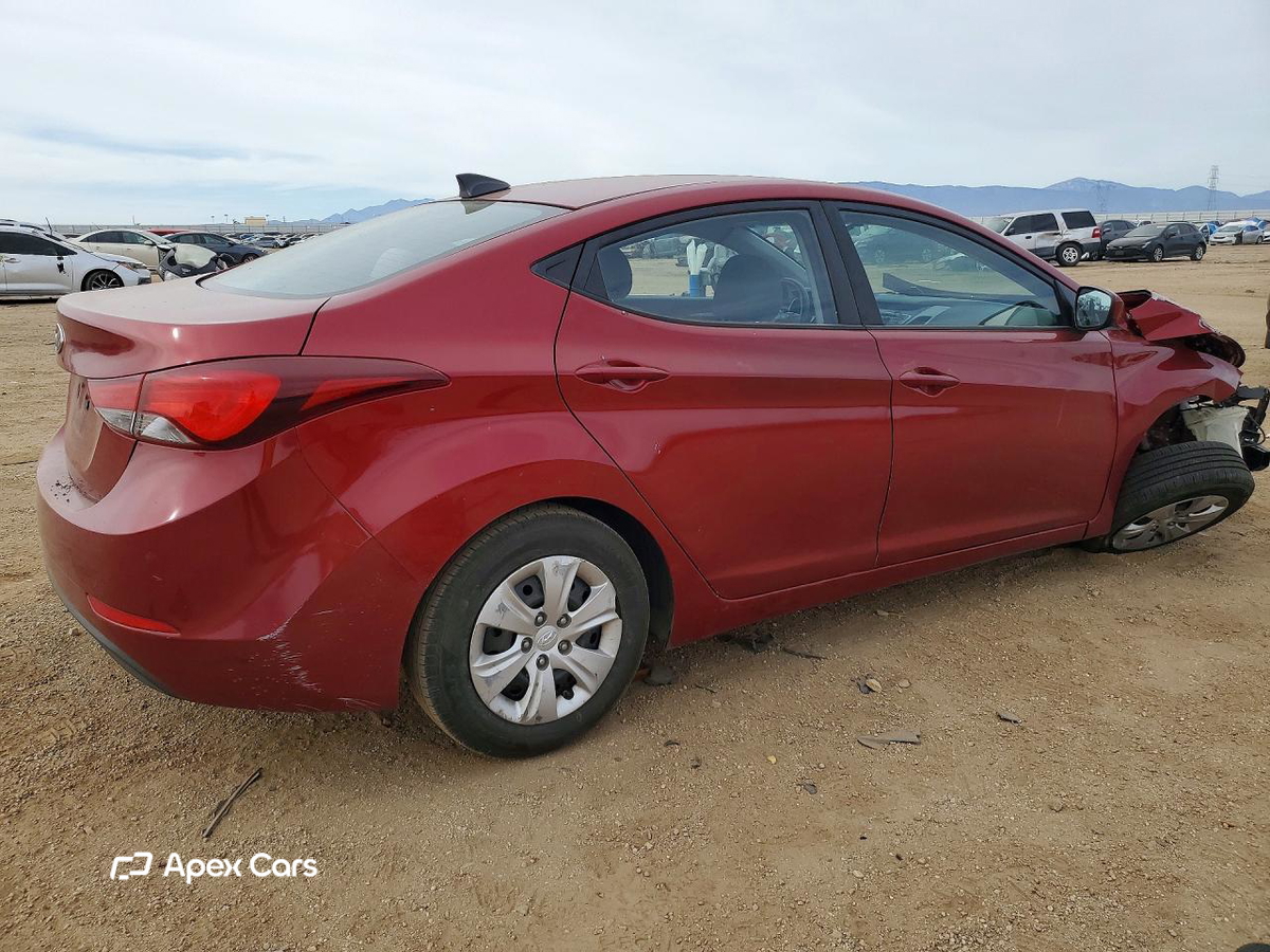 Hyundai Elantra 2016