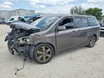 Toyota Sienna 2011