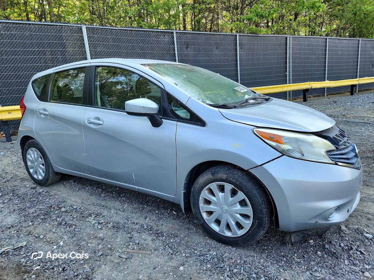 Nissan Versa 2015