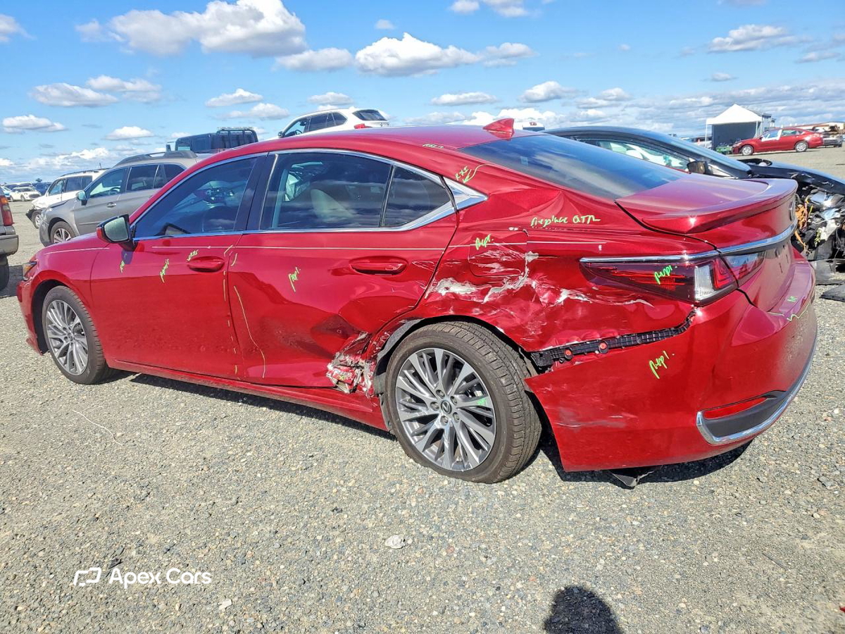 Lexus ES 2021