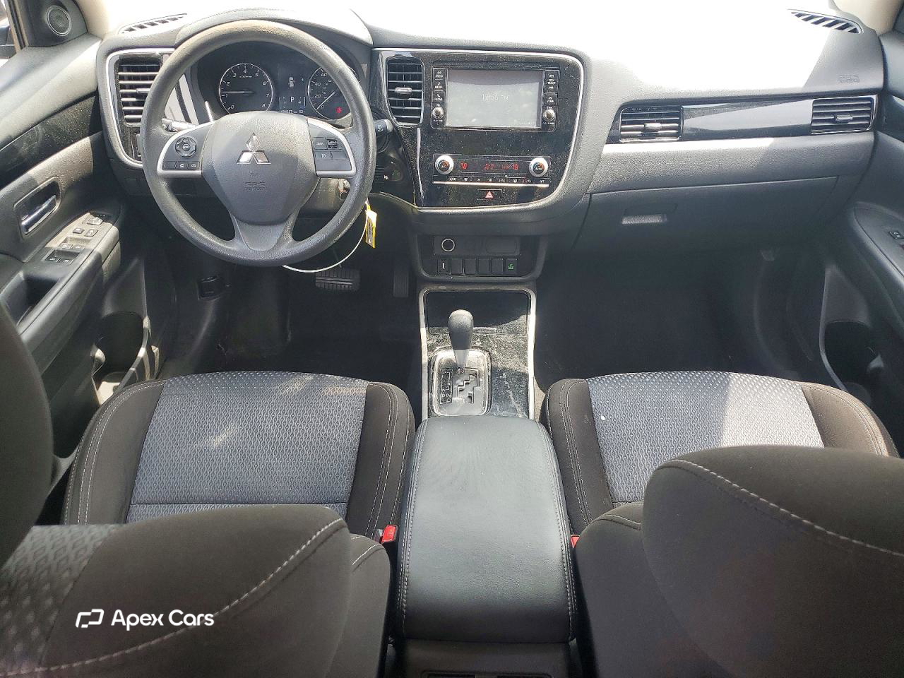 Mitsubishi Outlander 2020