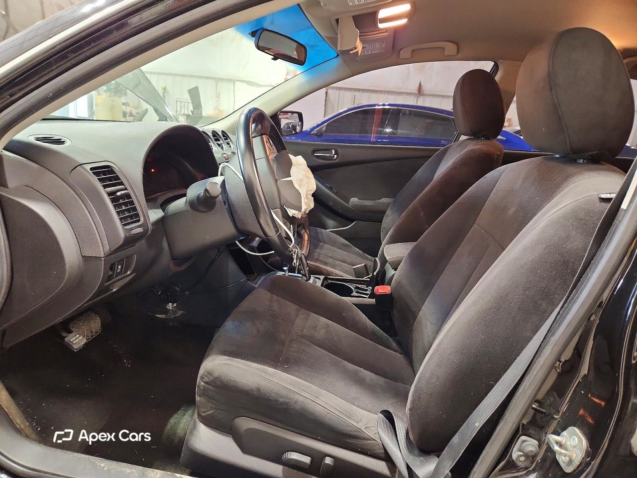Nissan Altima 2011