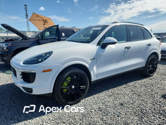 Porsche Cayenne 2017 - Image 1 of 13