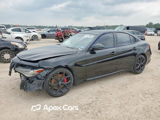 2020 Alfa Romeo Giulia - Image 1 of 12