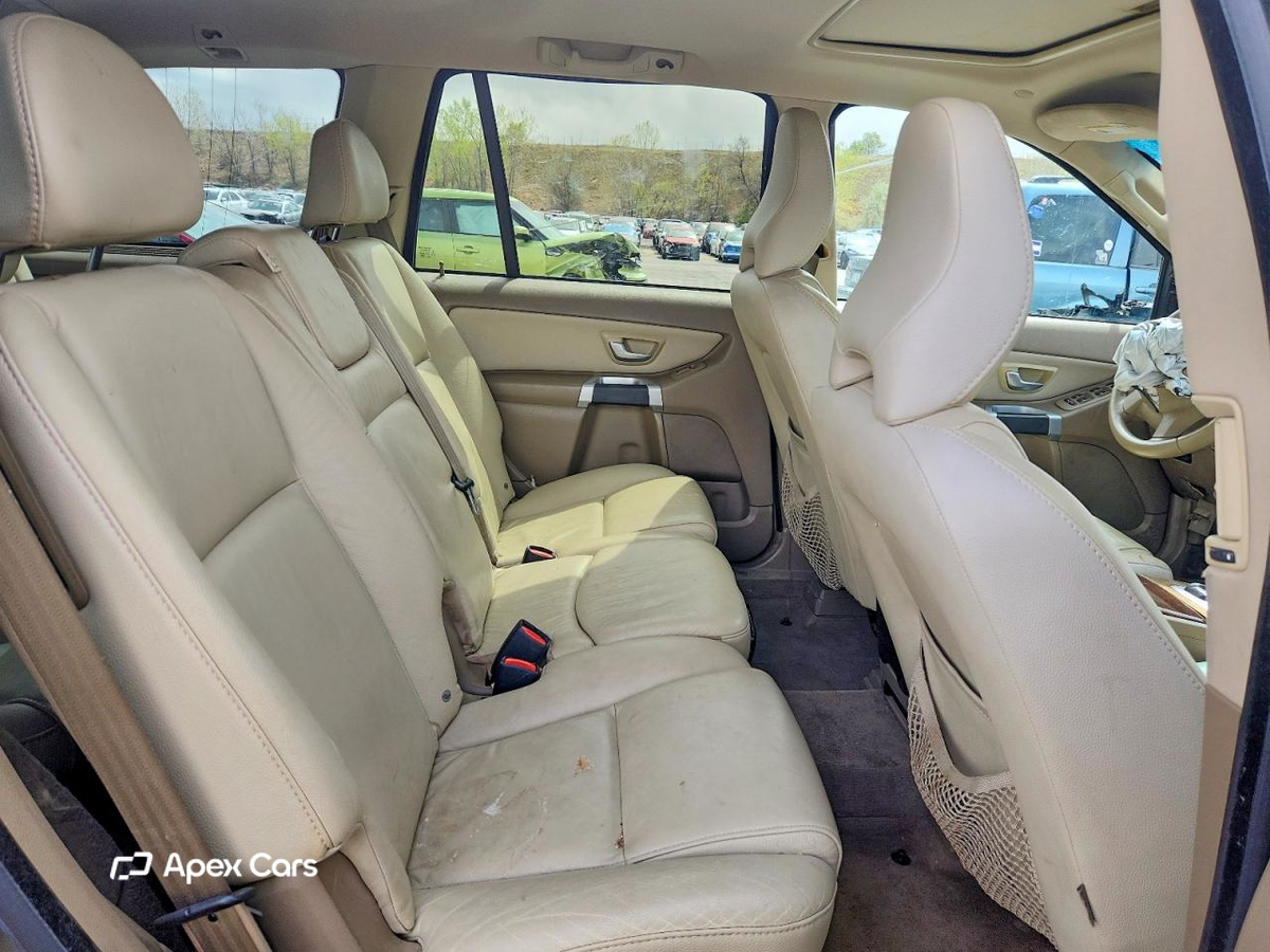 Volvo XC90 2011