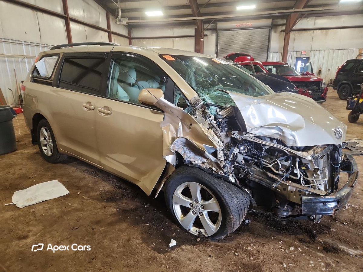 Toyota Sienna 2013