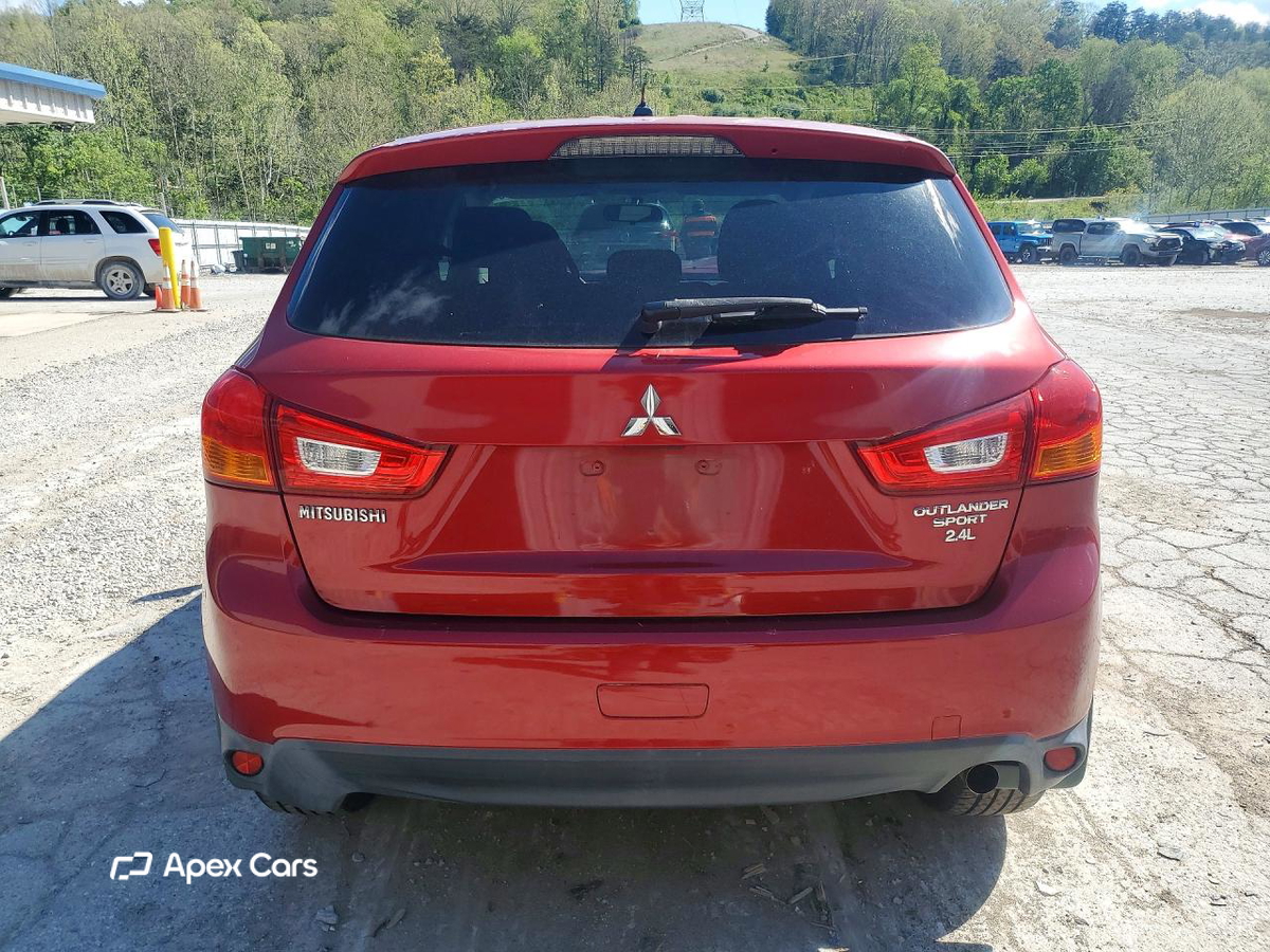 Mitsubishi Outlander 2015