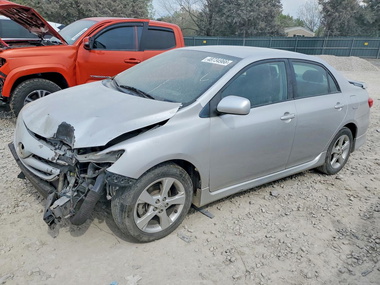 Toyota Corolla 2011 - Image 1 of 13