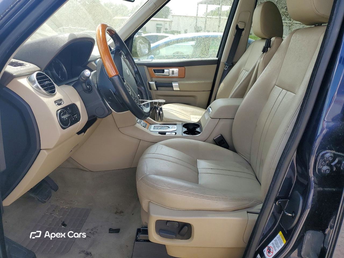 Land Rover LR4 2015