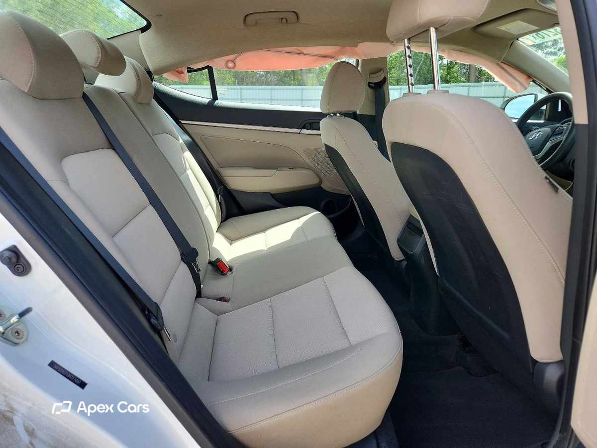 Hyundai Elantra 2018