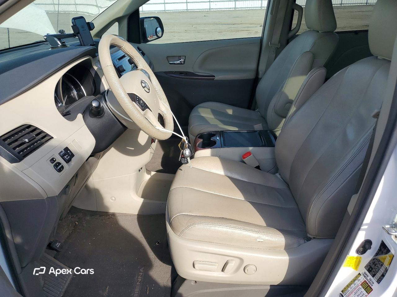 Toyota Sienna 2012