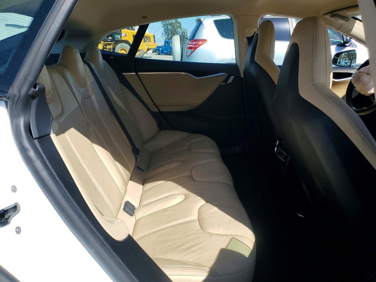 Tesla Model S 2013