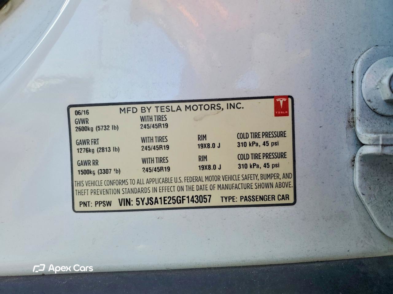 Tesla Model S 2016