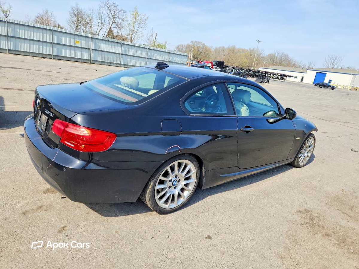 BMW Series 3 2012