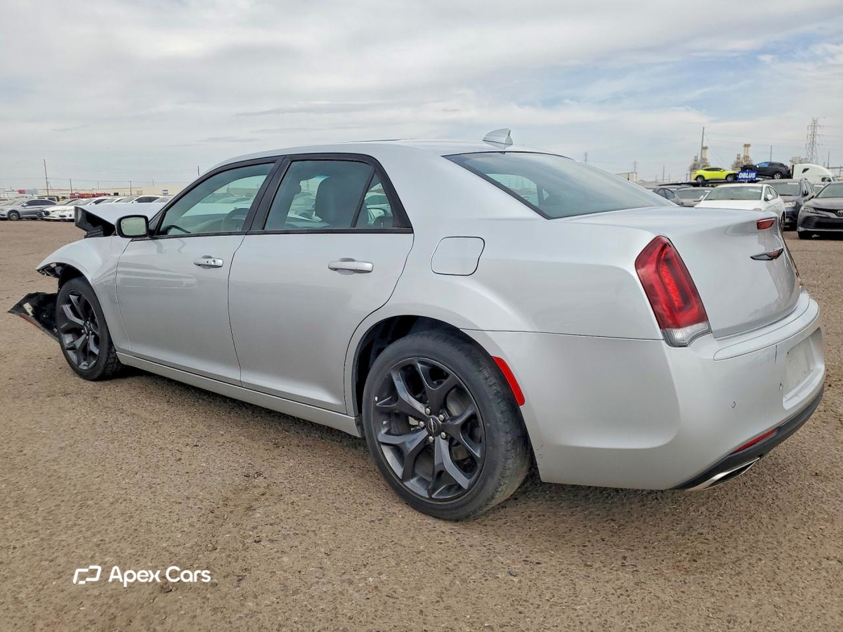 Chrysler 300 2023